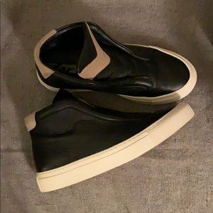 Awesome pull-on sneakers